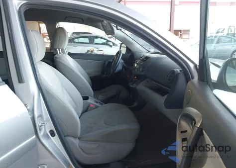 2011 Toyota Rav4 z USA, uszkodzony, nr VIN 2T3ZF4DV4BW079688